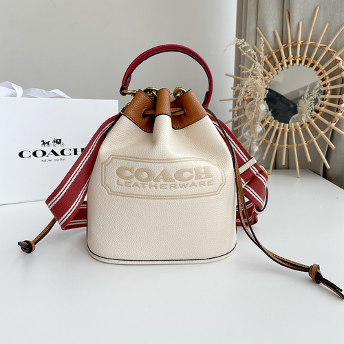 Coach C3851-60bad013